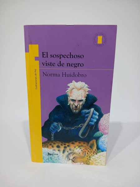 El sospechoso viste de negro