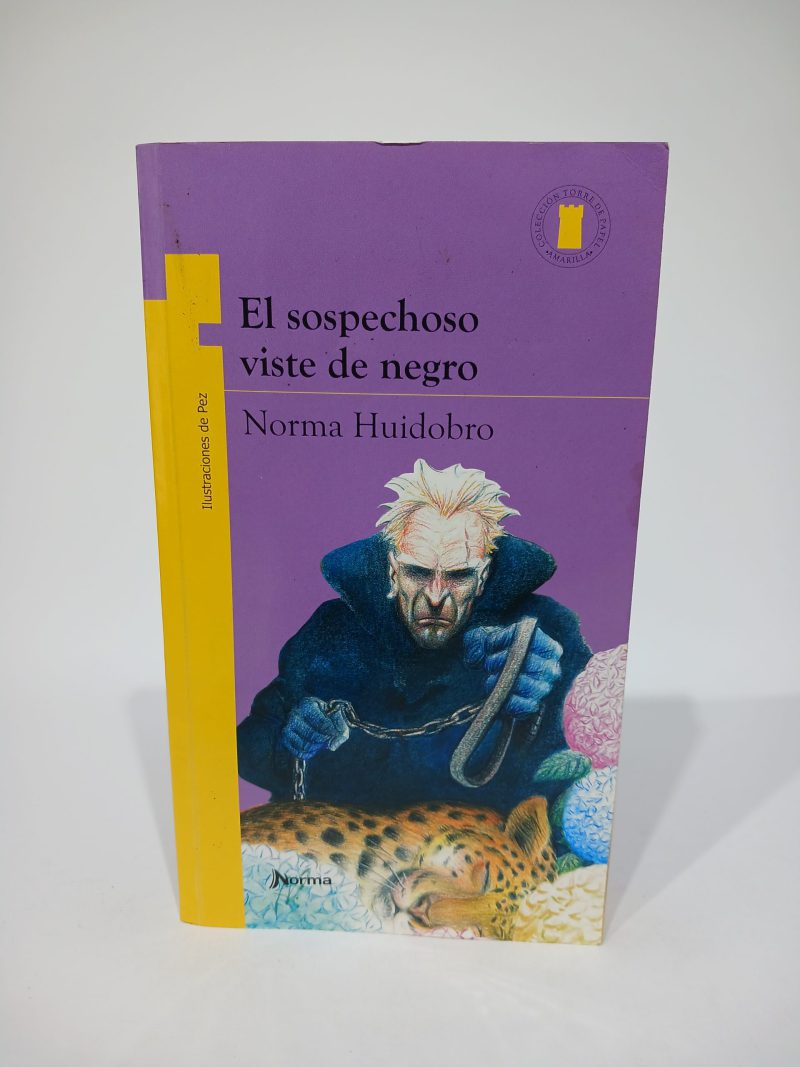 El sospechoso viste de negro