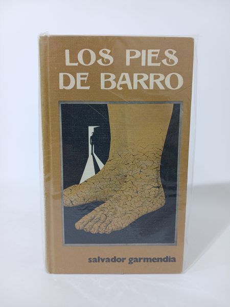 Los pies de barro