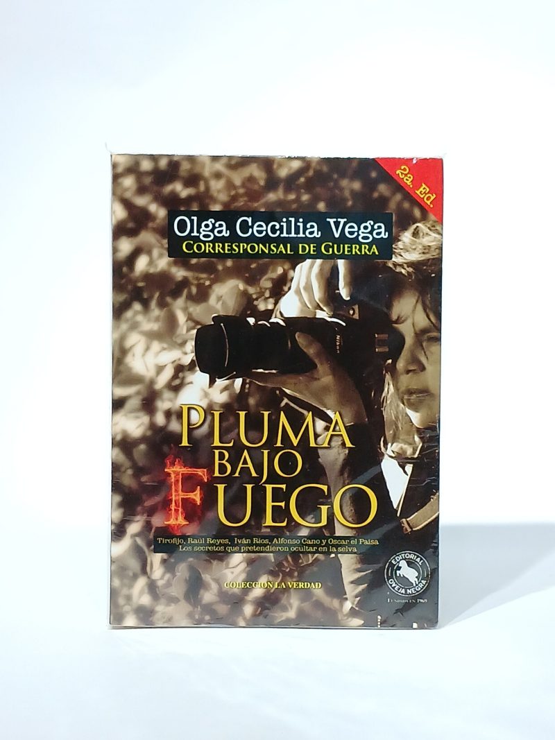 Pluma bajo fuego